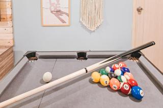 Luxury 2br in Makati with Billiard & Netflix - Manila - 9