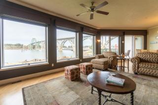 Windward at the Regatta - Newport - 4