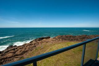 Whale Crossing - Depoe Bay - 1