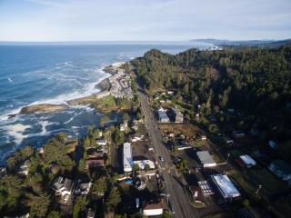 Commodore 1 - Depoe Bay - 1