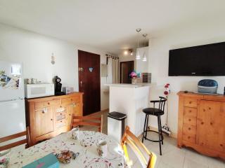 T2 avec Piscine, Parking Privé & Tennis - Proche Plage - 3/4 Pers - FR-1-795-53 - Fleury - 5