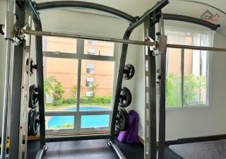 Palawan Elegant 2BR Condo with Balcony, FREE Pool, Gym Parking Near Airport - B2 6LusterB - 2