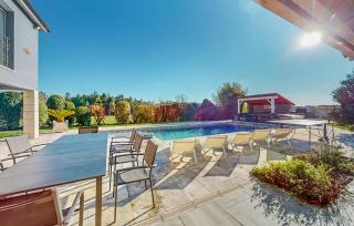 Stunning Home In Eyraud-Crempse-Maurens - 1