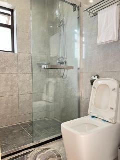 green view retreat apartments with breathtaking amazing city views swimming pool fully equipped gym ,children playground private parking and proximity to major shopping malls - Nairobi - 7