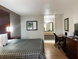 Budgetel Inn - Phenix City - 9