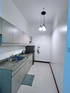 2BR Penthouse with BGC view, boardgames, videoke - Manila - 2