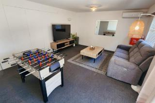 Spacious 5BDR 2BA 2LR plus sleepout Family Home - Christchurch - 2