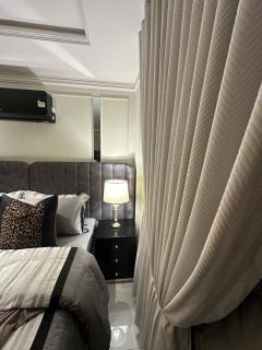 Designer Apartment- Self Check-in -Eiffle view- Bahria Town - Lahore - 5