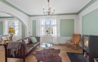 Four-Bedroom Holiday Home In Humble - Humble - 6