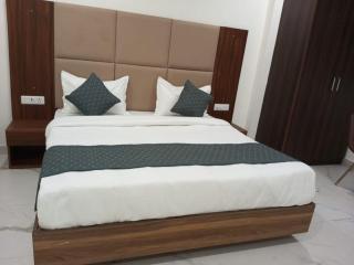 Yashobhoomi Inn - 500 mtr from Yashobhoomi Dwarka Gate no 6 - 5