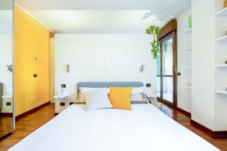 Bright and Quiet home with Terrace - M3 Lodi 10min - Milan - 3