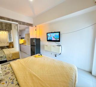 Tmansari Mahogany Apartement By Cozy - 1