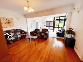 Greenlane house next to the park - Auckland - 5