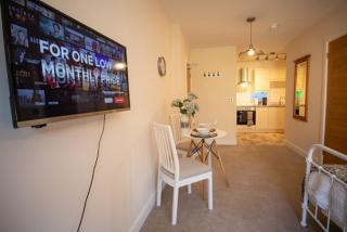 Stylish Eastbourne studio with garden- short and long stay welcome - Eastbourne - 4