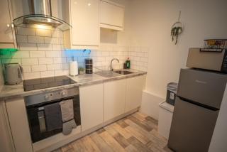 Stylish Eastbourne studio with garden- short and long stay welcome - Eastbourne - 3