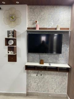 Taj Luxury Twins - 1