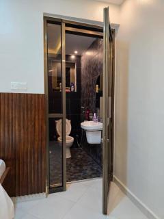 Zennith Luxury Guest Rooms In Ntinda - Kampala - 2