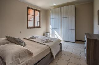 Spacious villa over two floors, amazing view and private garden for 10 guests - San Felice del Benaco - 7