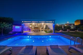 Villa Shameti - Private Villa with Pool Near Zakynthos Town By Villa Mana Gers - 2