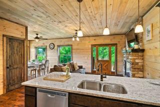 Newly Built Amazing View Chalet Perfect Location - Gatlinburg - 4