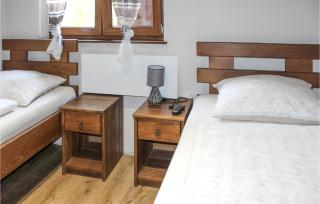 Nice Home In Korenica With Sauna - Korenica - 2