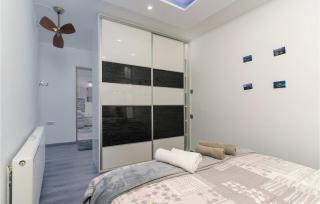 1 Bedroom Cozy Apartment In Bakar - 2