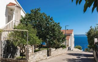 Beautiful Apartment In Okrug Gornji - Trogir - 4