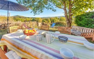 4 Bedroom Beautiful Home In Lantriac - Lantriac - 1