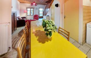 4 Bedroom Beautiful Home In Lantriac - 7