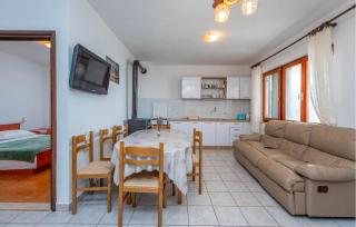 3 Bedroom Lovely Home In Dobropoljana - 6