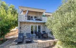 Amazing Apartment In Dobropoljana - Dobropoljana - 2