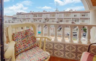 Amazing Apartment In Torrevieja - Torrevieja - 4