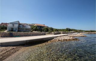 Amazing Apartment In Dobropoljana - 2