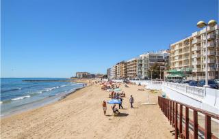 Lovely Apartment In Torrevieja - Torrevieja - 9
