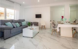 Lovely Apartment In Torrevieja - Torrevieja - 8