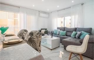 Lovely Apartment In Torrevieja - Torrevieja - 2
