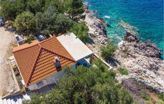 One-Bedroom Holiday Home In Potomje - Potomje - 0