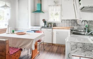 Nice Home In Varaldsøy - Våge - 7