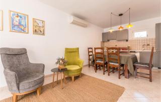 Awesome Home In Polaca With Kitchen - Polača - 7