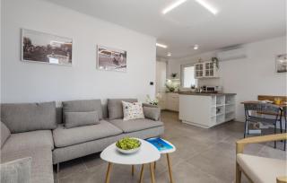 Stunning Apartment In Mali Losinj - Mali Lošinj - 7