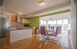 Beautiful Home In Grubine With Jacuzzi - Grubine - 7