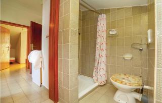 Amazing Apartment In Crikvenica - Crikvenica - 5