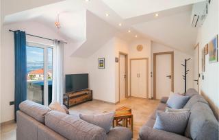 Nice Apartment In Supetar With Jacuzzi - Supetar - 7