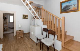 4 Bedroom Beautiful Home In Rogotin - Rogotin - 5