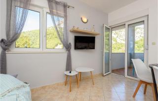 1 Bedroom Awesome Apartment In Klek - 5
