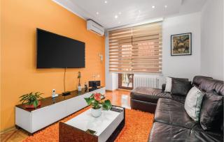 2 Bedroom Amazing Apartment In Rijeka - Rijeka - 8