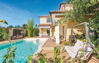 Four-Bedroom Holiday Home In Vodnjan - Vodnjan - 1