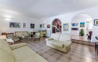 Stunning Home In Umag - 6