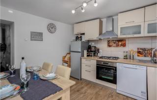 2 Bedroom Stunning Home In Bregi - Breza - 6