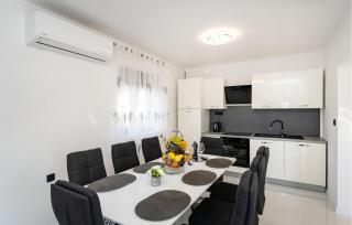 Stunning Home In Maslenica With Wifi - 2